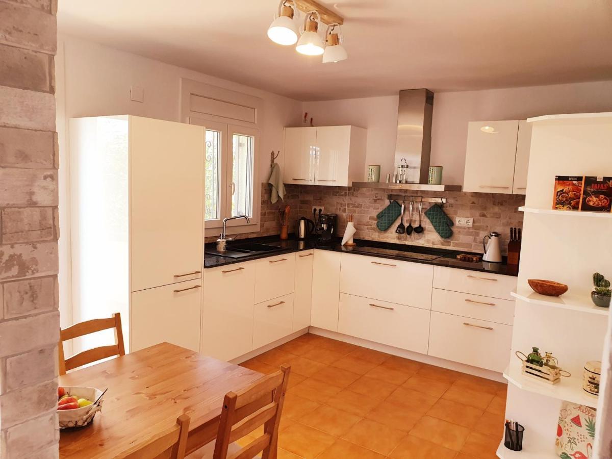 New Holiday House "Casa Mialina" With Private Pool, 300M To Beach Cambrils Esterno foto